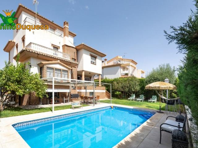 Precioso chalet independiente en Urb. El Carmelo