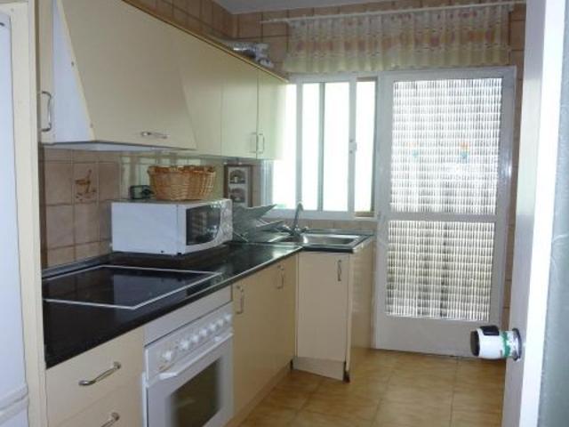 PRECIOSO DUPLEX CON AMPLIA PARCELA EN ZONA TRANQUILA Y CERCA DE LA PLAYA