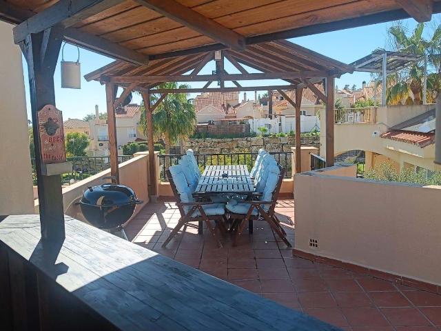 Precioso pareado con jardín privado en Riviera del Sol