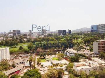 Precioso Penthouse con vista al Club Golf Los Inkas en Surco