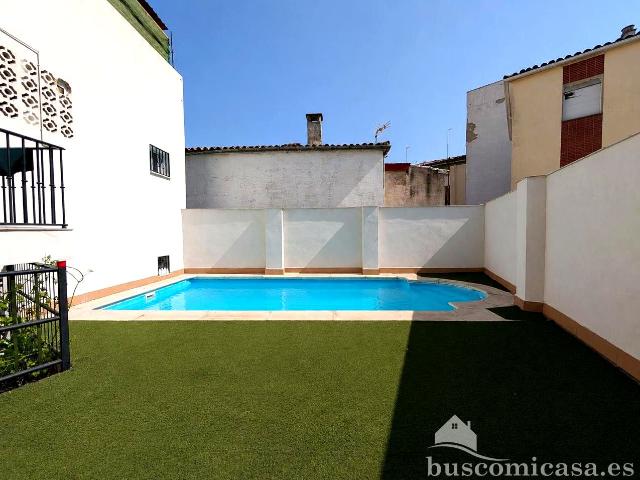 Precioso piso con garaje y piscina comunitaria
