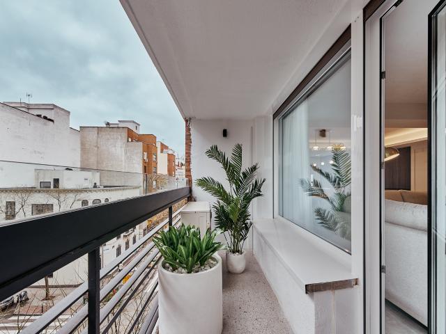 PRECIOSO PISO EXTERIOR, RECIEN REFORMADO