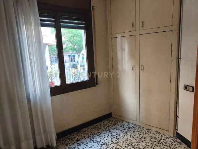 PRECIOSO piso en Collblanc Hospitalet exterior muy soleado ideal para familias