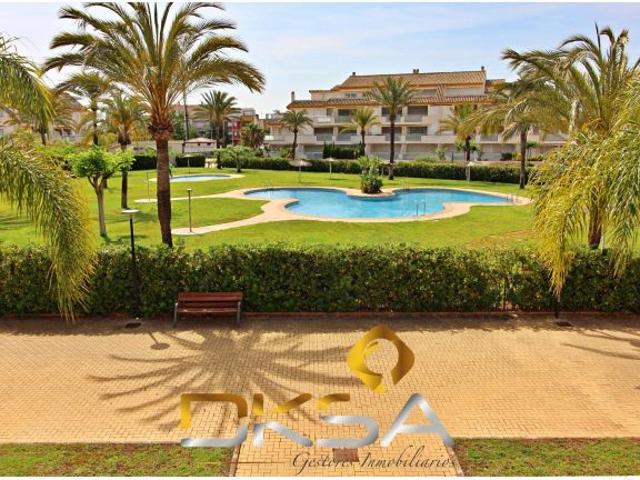 Precioso piso listo para entrar a vivir a 100m de la playa y con excelentes zonas comunes