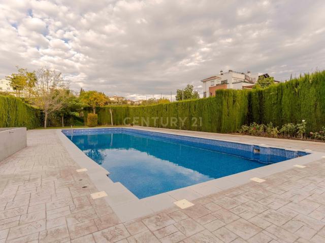 PRECIOSO PISO LISTO PARA ENTRAR A VIVIR A 10 MIN DE GRANADA