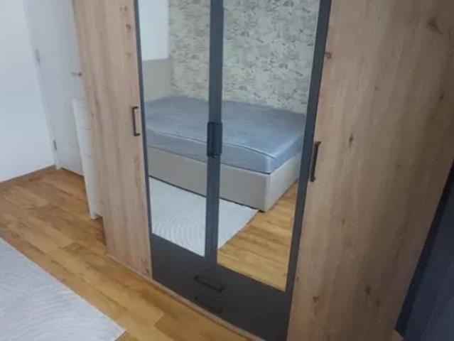 Precista apartament 50 mp, 2 camere, decomandat, de inchiriat, Cod 162584