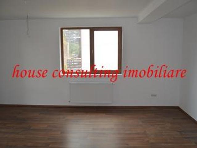 Predeal De vanzare Apartament 3 camere 2011, Cioplea