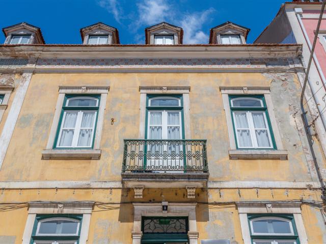 Prédio Com Negócio Localizado na Zona da Praça da República 348m² Coimbra Sé Nova, Santa Cruz, Almedina e São Bartolomeu