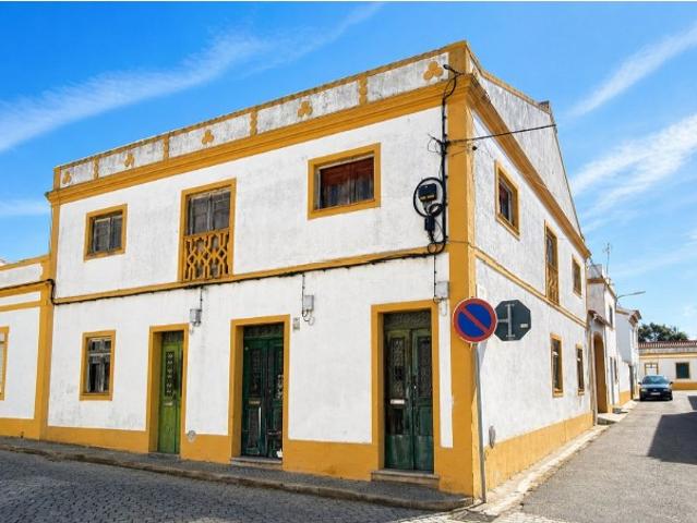 Prédio com Potencial para 3 Apartamentos | Alter do Chão