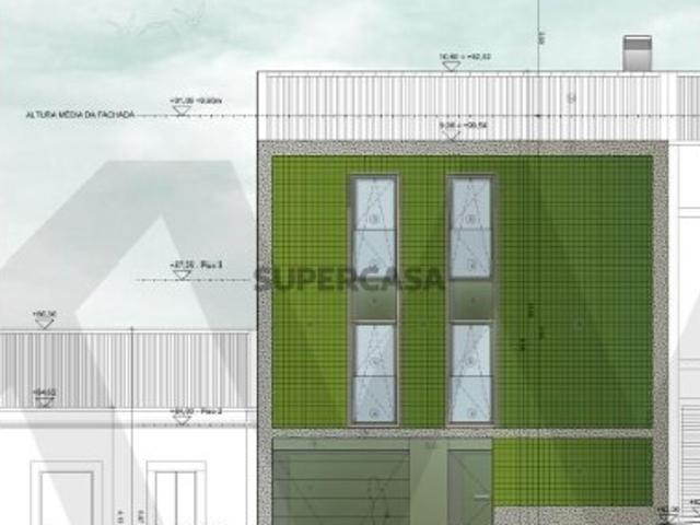Prédio com projecto aprovado para Townhouse * Licenças a pagamento
