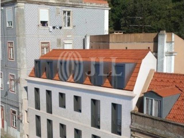 Prédio com projeto aprovado, na Estrela, Lisboa
