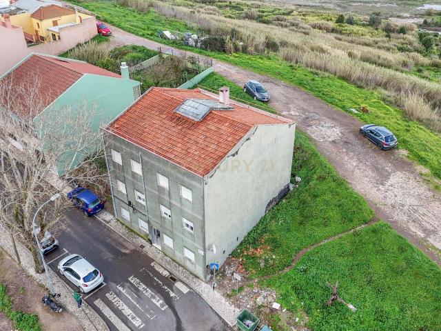 Prédio com Rentabilidade na Brandoa Amadora