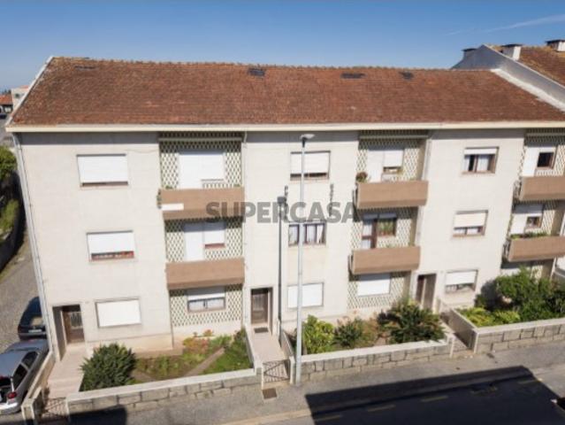 Prédio com vários T3 no Coração de Gondomar com Rentabilidade Imediata