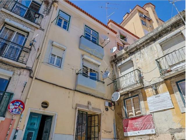 Prédio com vista rio Lisboa