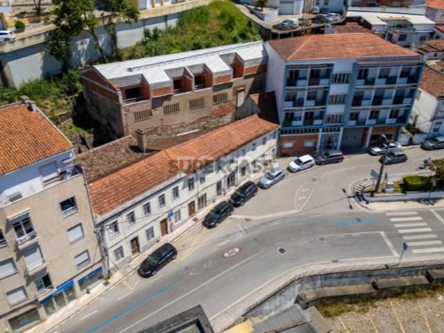 Prédio com Vista Rio no Coração de Leiria