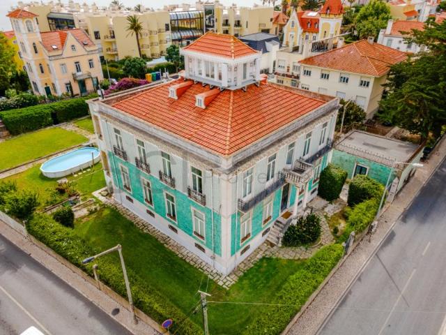 Prédio com 14 quartos em Cascais e Estoril para venda