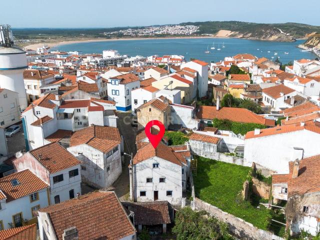 Predio com 8 quartos no Sao Martinho do Porto