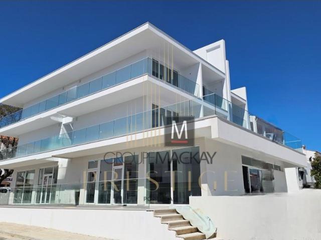 Predio Comercial Novo a estrear 780m² Albufeira Olhos de Água