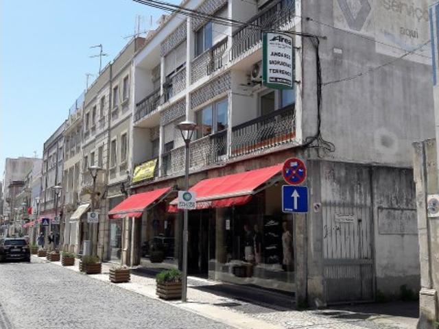 Prédio, Caldas Da Rainha Nossa Senhora Do Pópulo, Coto e São Gregório, Caldas da Rainha | BPI Expresso Imobiliário