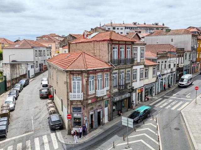 Prédio, Campanhã