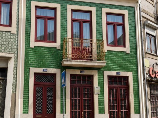 Prédio, Campanhã