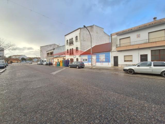 Prédio, Cartaxo e Vale Da Pinta, Cartaxo | BPI Expresso Imobiliário