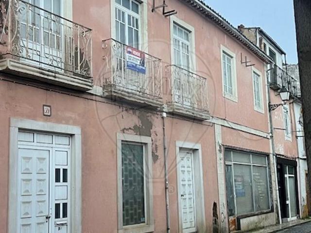 Prédio à venda em Torres Novas