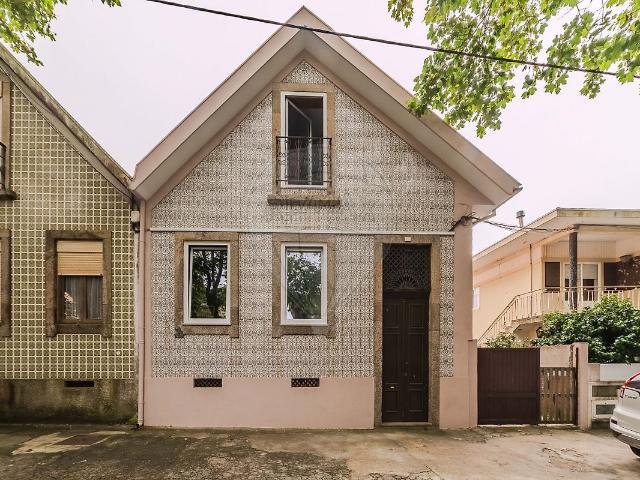 Prédio à venda em Vila Nova de Gaia