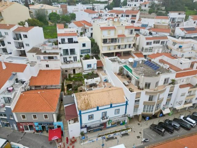 Prédio à venda em Carvoeiro, concelho de Lagoa Algarve, Faro, Portugal