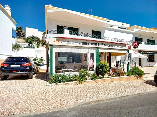 Prédio à venda em Quinta do Infante