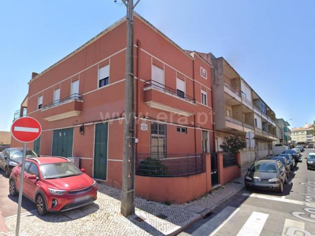 Prédio, Águas Livres, Amadora | BPI Expresso Imobiliário