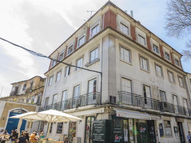 Prédio às Portas do Castelo: investimento sustentável 0m² Santa Maria Maior