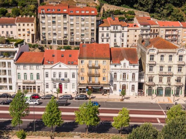 Prédio | Avenida Emídio Navarro, Coimbra
