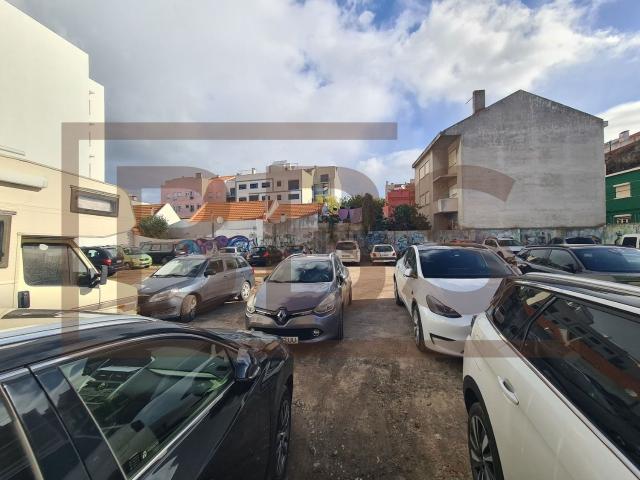 Prédio, Barreiro e Lavradio