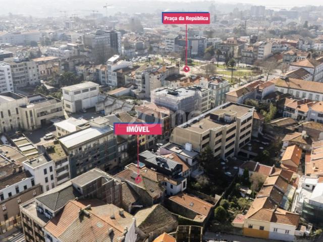 Prédio Devoluto com PIP aprovado | Rua João das Regras