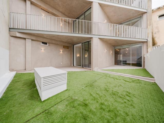 Prédio de 3 Frações, com elevador, terraço e Rooftop em Lisb. 787m² Avenidas Novas