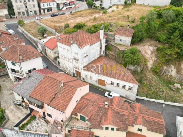 Prédio de 3 pisos Vale de Açores, Mortágua