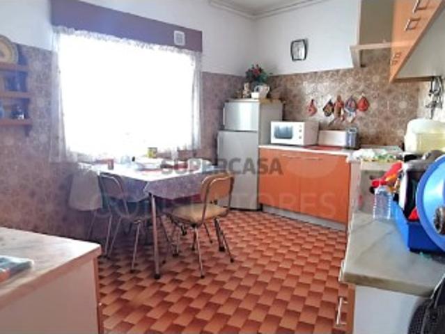 Prédio em Casal de Cambra