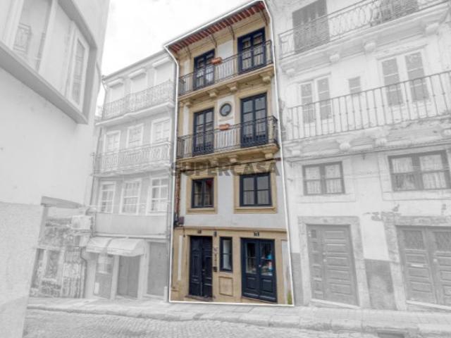 Prédio em Cedofeita, Santo Ildefonso, Sé, Miragaia, São Nicolau e Vitória
