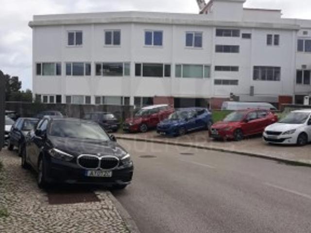 Prédio em Algés, Linda a Velha e Cruz Quebrada Dafundo