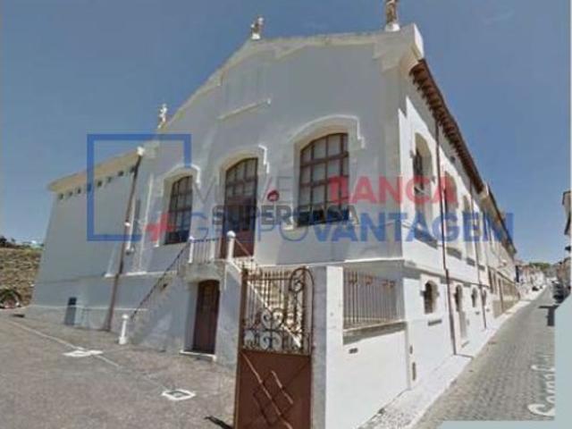 Prédio em Estremoz Santa Maria e Santo André