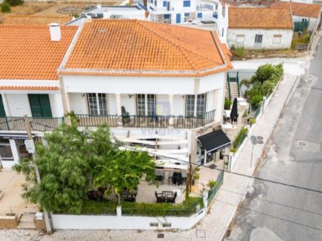 Prédio em Foz do Arelho