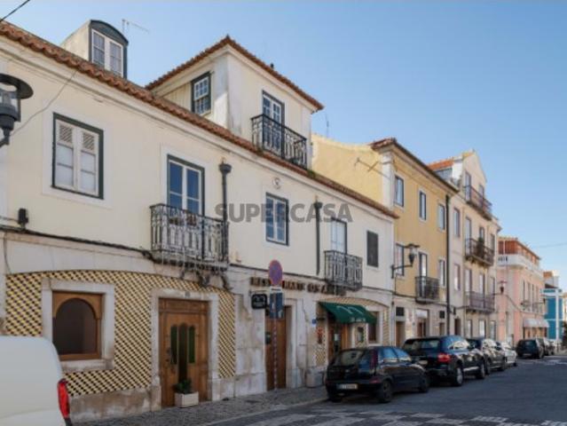Prédio em Oeiras e São Julião da Barra, Paço de Arcos e Caxias
