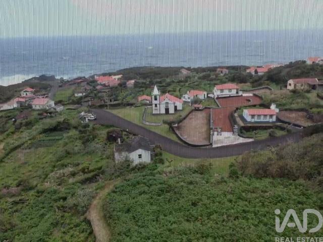 Prédio em Norte Grande de 21,42 m²