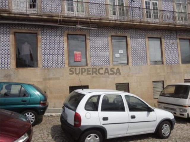 Prédio em São Pedro do Sul, Várzea e Baiões