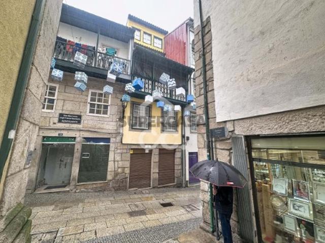 Prédio em Santa Maria Maior
