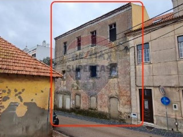 Prédio em Santiago do Cacém, S.Cruz e S.Bartolomeu da Serra