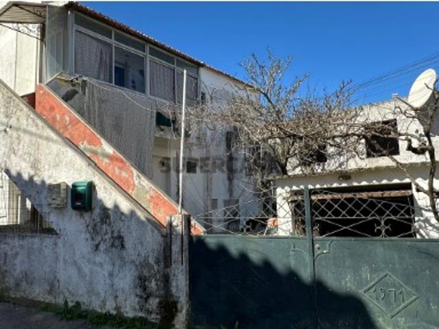 Prédio em Sesimbra Castelo