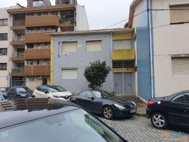 Prédio em propriedade horizontal | 26083562362