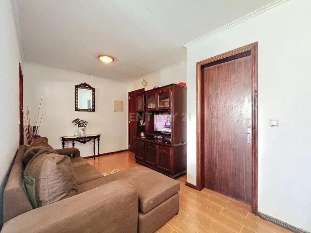 Prédio em Propriedade Horizontal com Dois Apartamentos T1 – Excelente Oportunidade de Investimento